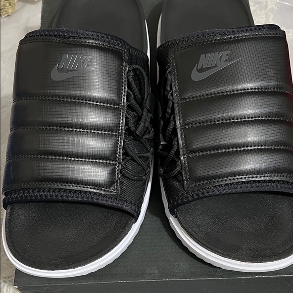 Nike Men\'s Black Slide Sandals with White Soles main image 6